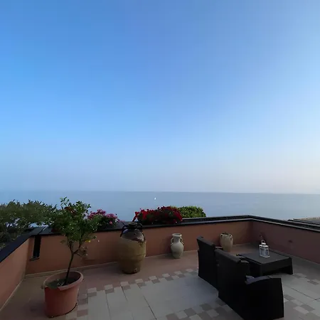Villa Della Baia Varazze