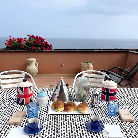 Della Baia Villa Varazze