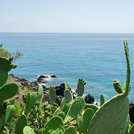 Della Baia Villa Varazze