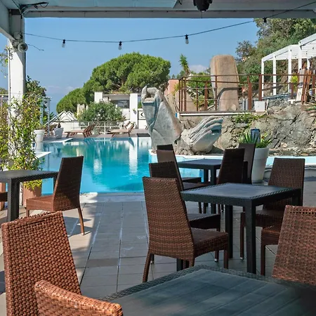 Villa Della Baia